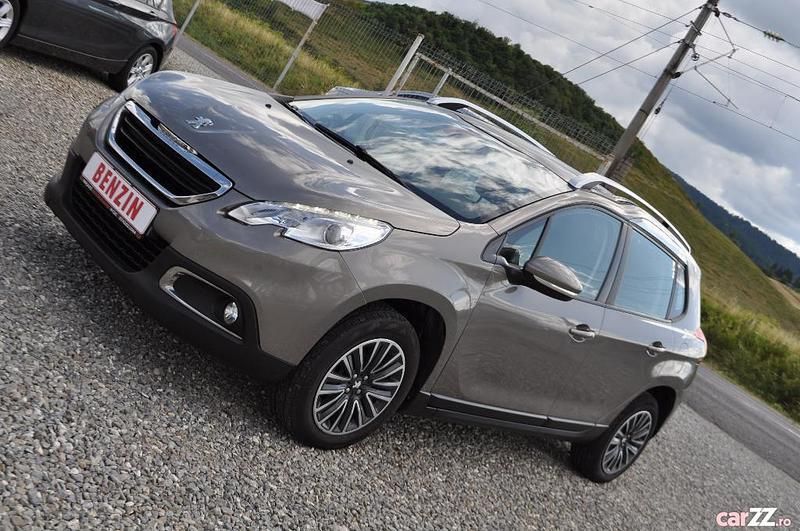 Maro Utilizat 2014 Peugeot 2008 SUV | 6.999 EUR (Preț OK) - Imagine 1/4