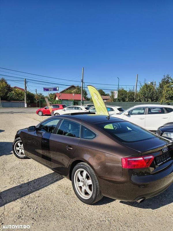 Culoaremaro Utilizat 2012 Audi A5 Sportback Berlinǎ | 7.990 EUR (Super Preț) - Imagine 1/4