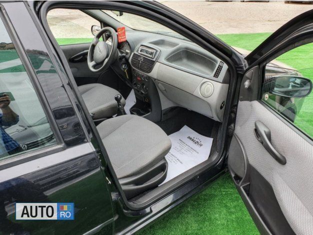 Second-hand Fiat Punto 90 CP (66 kW) 2000 Negru Hatchback