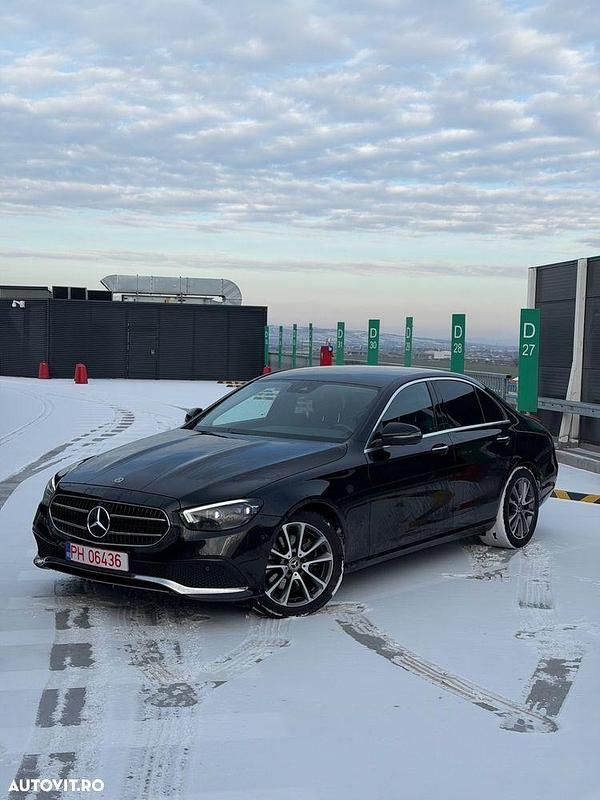 Second-hand Mercedes E200 197 CP (144 kW) 2021 Culoarenegru Berlinǎ