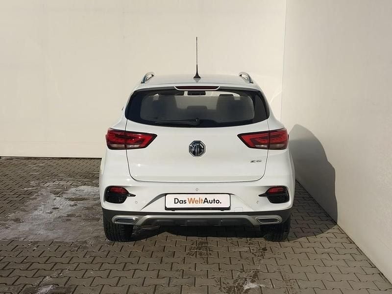 Second-hand MG ZS Luxury 106 CP (77 kW) 2023 Culoarealb SUV