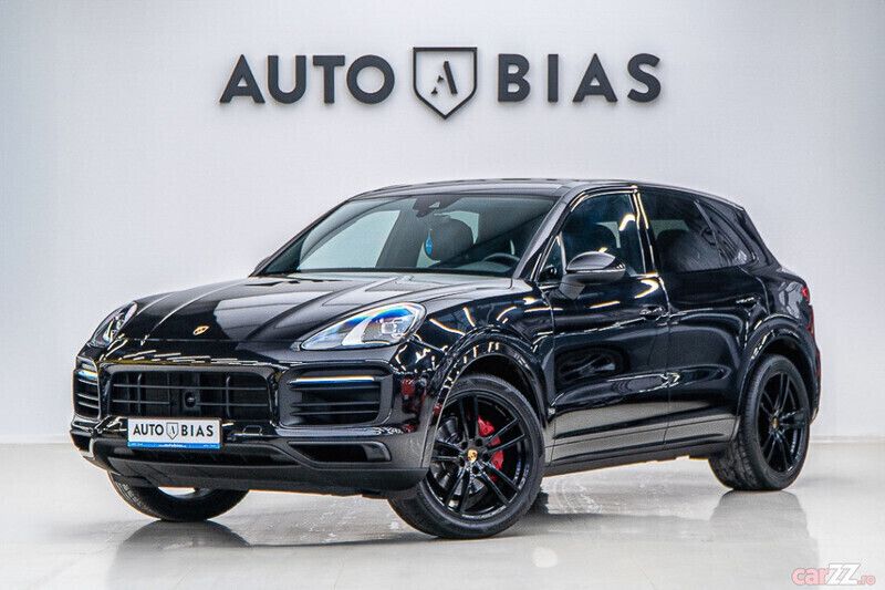 Negru Utilizat 2019 Porsche Cayenne SUV | 47.450 EUR (Super Preț) - Imagine 1/4
