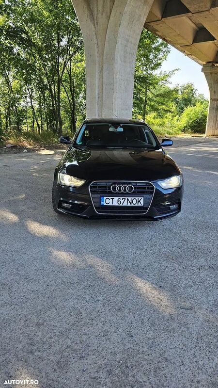 Negru Utilizat 2012 Audi A4 S-Line Break | 9.700 EUR (Preț OK) - Imagine 1/4