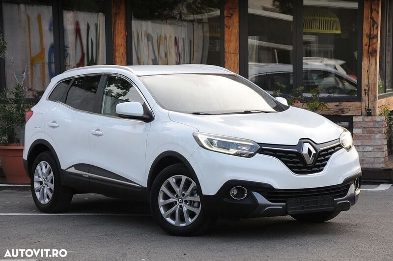 Alb Utilizat 2016 Renault Kadjar Business SUV | 9.400 EUR (Preț bun) - Imagine 1/4