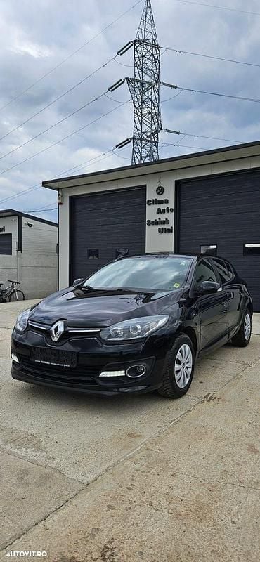 Culoarenegru Utilizat 2014 Renault Mégane III Berlinǎ | 3.950 EUR (Preț bun) - Imagine 1/4