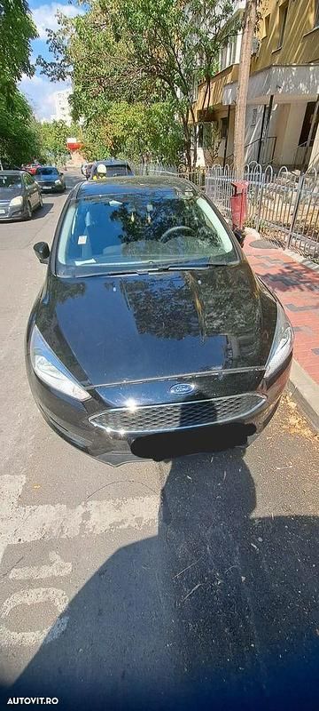 Second-hand Ford Focus Trend 125 CP (91 kW) 2015 Culoarenegru Berlinǎ