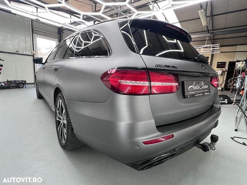 Second-hand Mercedes E300 Avantgarde 306 CP (225 kW) 2019 Culoaregri Break