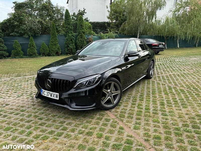 Culoarenegru Utilizat 2015 Mercedes C250 AMG line Berlinǎ | 15.850 EUR (Preț OK) - Imagine 1/4