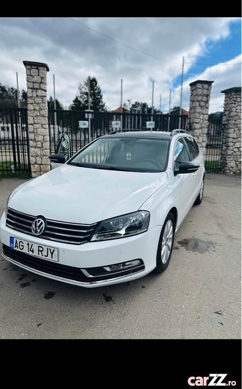 Alb Utilizat 2014 VW Passat Break | 7.700 EUR (Preț OK) - Imagine 1/4