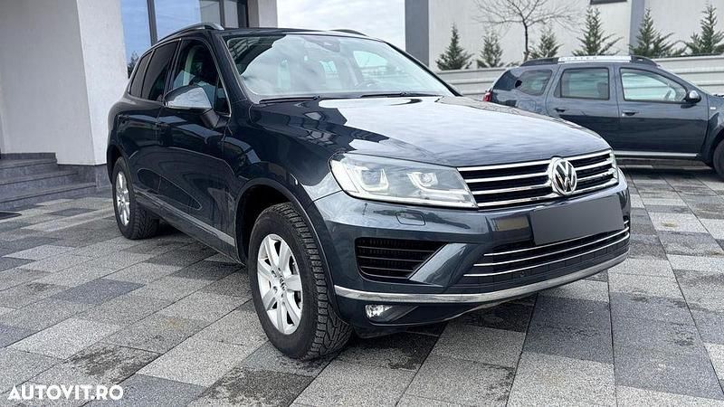 Second-hand VW Touareg 262 CP (192 kW) 2015 Gri SUV