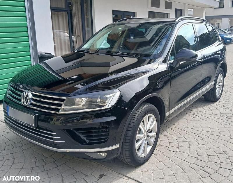 Culoarenegru Utilizat 2018 VW Touareg SUV | 14.500 EUR - Imagine 1/4