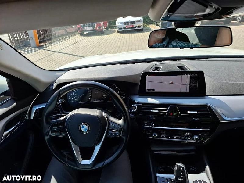 Second-hand BMW 520 Sport Line 190 CP (139 kW) 2021 Culoarealb Break