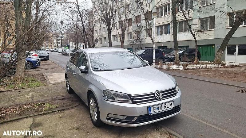 Second-hand VW Passat Trendline 105 CP (77 kW) 2012 Culoareargint Berlinǎ
