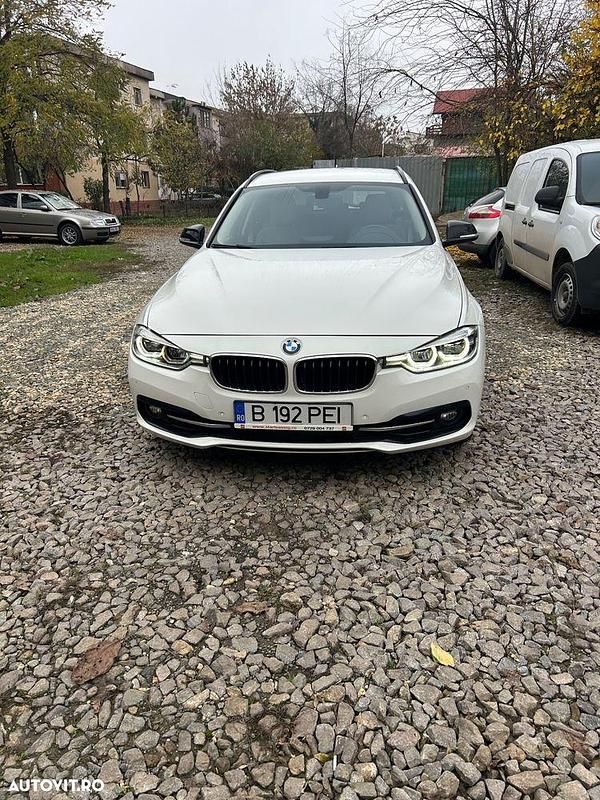 Culoarealb Utilizat 2019 BMW 320 Comfort Edition Break | 13.800 EUR (Super Preț) - Imagine 1/4