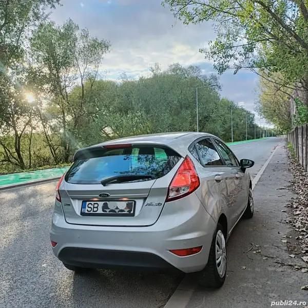 Second-hand Ford Fiesta 75 CP (55 kW) 2013 Hatchback