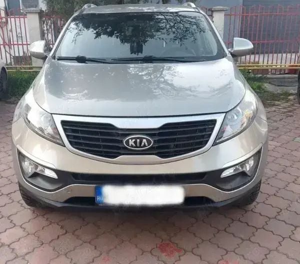 Utilizat 2011 Kia Sportage 2 SUV | 7.800 EUR (Preț OK) - Imagine 1/4
