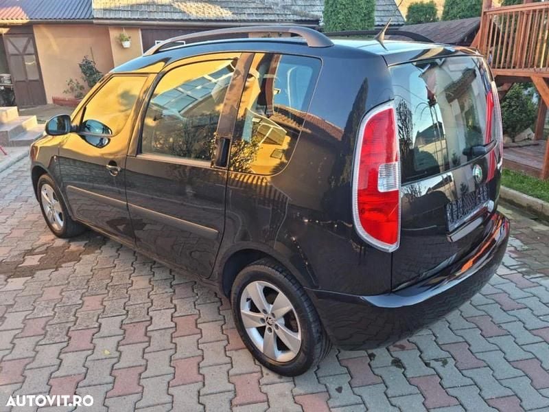 Second-hand Skoda Roomster Ambition 86 CP (63 kW) 2012 Culoarenegru Monovolum