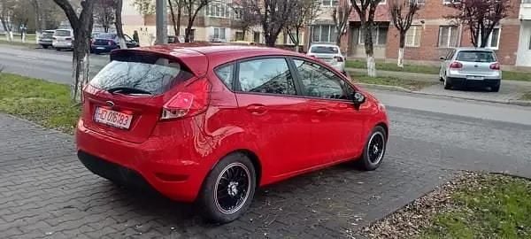 Second-hand Ford Fiesta 95 CP (69 kW) 2015 Hatchback