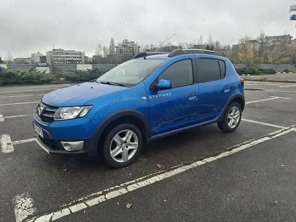 Utilizat 2014 Dacia Sandero Stepway Hatchback | 4.190 EUR (Preț OK) - Imagine 1/4