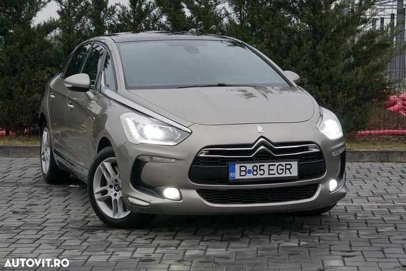 Second-hand Citroën DS5 200 CP (147 kW) 2014 Culoaregri Hatchback