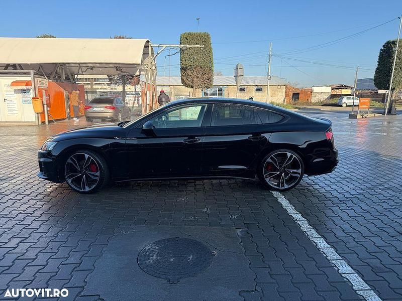 Second-hand Audi A5 Sportback S-Line 265 CP (194 kW) 2022 Culoarenegru Hatchback