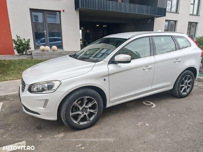 Culoarealb Second-hand 2014 Volvo XC60 Ocean Race SUV | 11.900 EUR (Preț bun) - Imagine 1/4