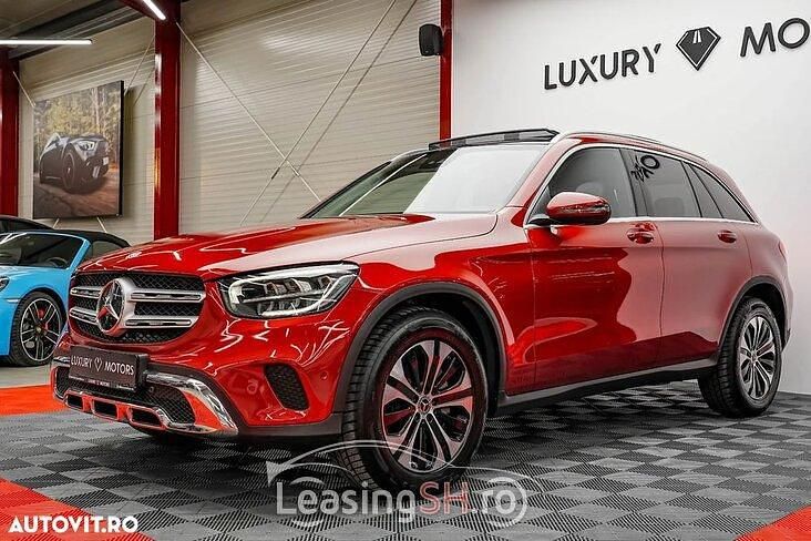 Roșu Utilizat 2020 Mercedes 200 Exclusive SUV | 37.510 EUR (Preț OK) - Imagine 1/4