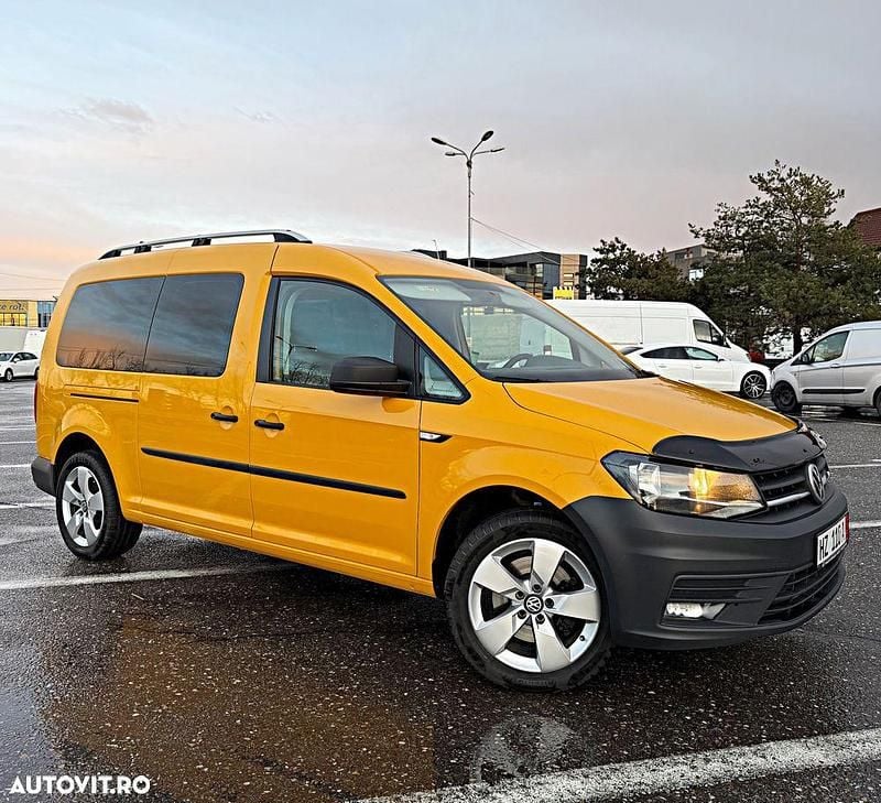 Second-hand VW Caddy Maxi Comfortline 150 CP (110 kW) 2019 Culoaregalbeuriu Monovolum