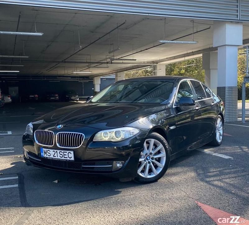 Negru Utilizat 2011 BMW 530 Comfort Edition Berlinǎ | 10.300 EUR (Scump) - Imagine 1/4