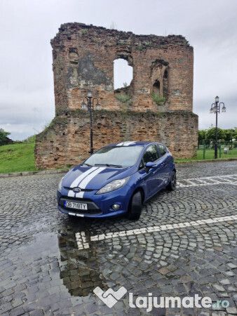 Utilizat 2009 Ford Fiesta Hatchback | 2.800 EUR (Preț bun) - Imagine 1/4