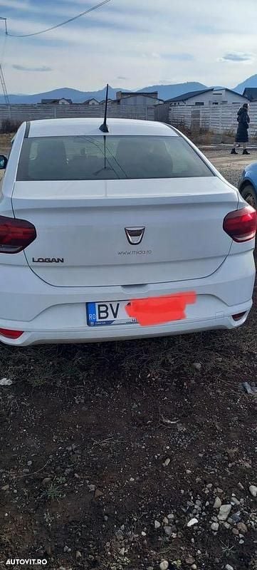 Second-hand Dacia Sandero Essentiel 90 CP (66 kW) 2021 Culoarealb Berlinǎ