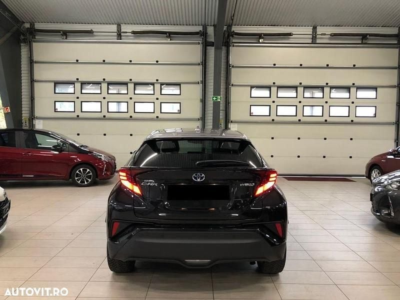 Second-hand Toyota C-HR Lounge 122 CP (89 kW) 2020 Culoarenegru SUV
