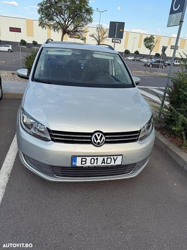 Culoareargint Utilizat 2011 VW Touran Highline Monovolum | 5.000 EUR (Preț OK) - Imagine 1/4