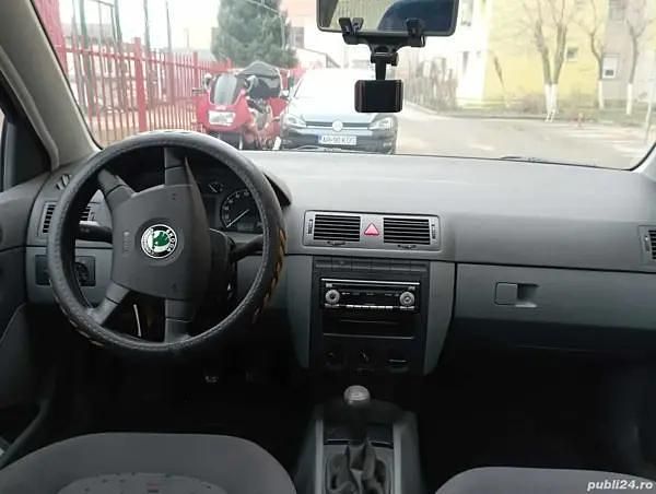 Utilizat 2002 Skoda Fabia Hatchback | 1.300 EUR (Preț OK) - Imagine 1/4