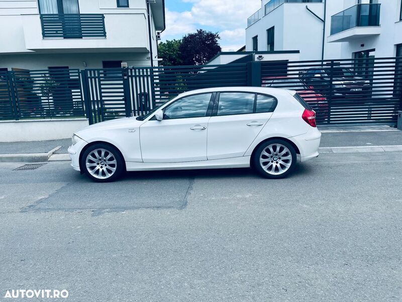 Alb Utilizat 2011 BMW 116 Hatchback | 5.200 EUR (Super Preț) - Imagine 1/4