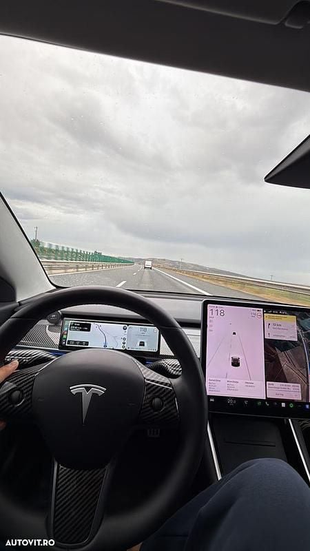 Second-hand Tesla Model 3 Performance 376 kW (512 CP) 2020 Culoarenegru Berlinǎ