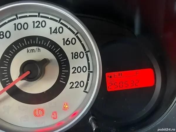 Utilizat 2008 Mazda 2 Hatchback | 2.000 EUR (Preț bun) - Imagine 1/4