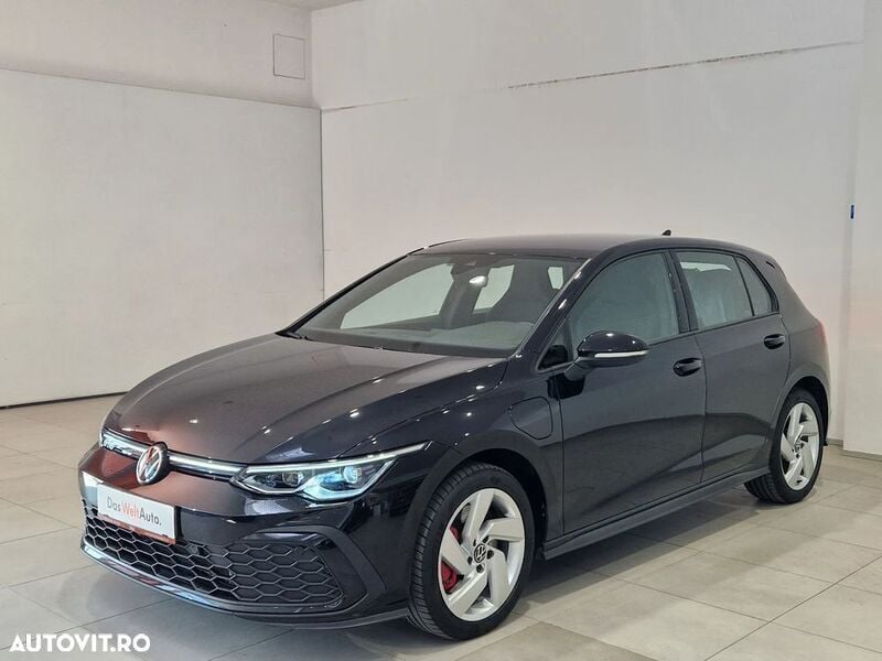 Negru normal Utilizat 2021 VW Golf VIII GTE Hatchback | 26.000 EUR (Preț OK) - Imagine 1/4