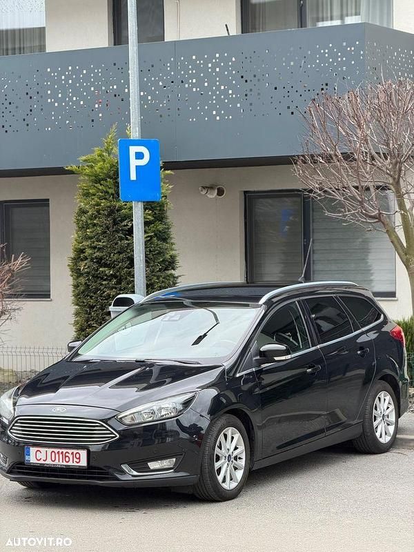 Second-hand Ford Focus Titanium 120 CP (88 kW) 2015 Culoarenegru Break