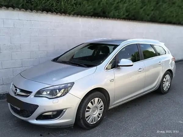 Second-hand Opel Astra 136 CP (100 kW) 2014 Argint Break