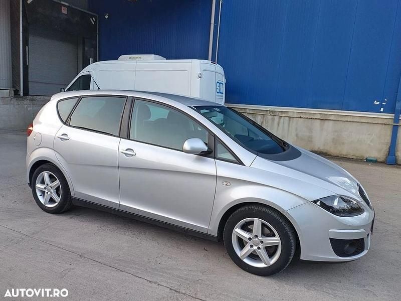 Culoaregri Utilizat 2011 Seat Altea Monovolum | 3.790 EUR (Preț OK) - Imagine 1/4
