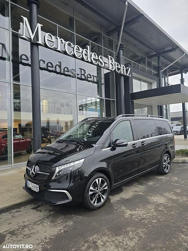 Second-hand Mercedes V250 Avantgarde 190 CP (139 kW) 2023 Culoarenegru Monovolum