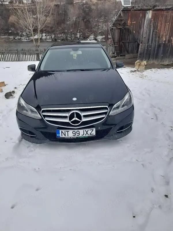 Second-hand Mercedes E250 204 CP (150 kW) 2014 Berlinǎ
