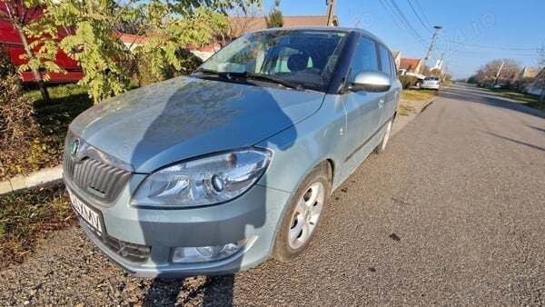 Utilizat 2011 Skoda Fabia Break | 2.700 EUR (Preț bun) - Imagine 1/4