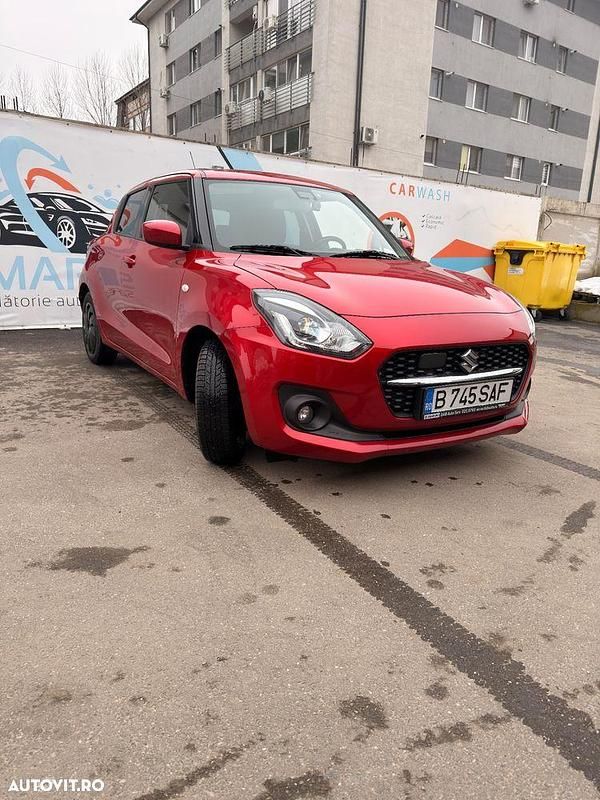 Second-hand Suzuki Swift 83 CP (61 kW) 2021 Culoarerosu Hatchback