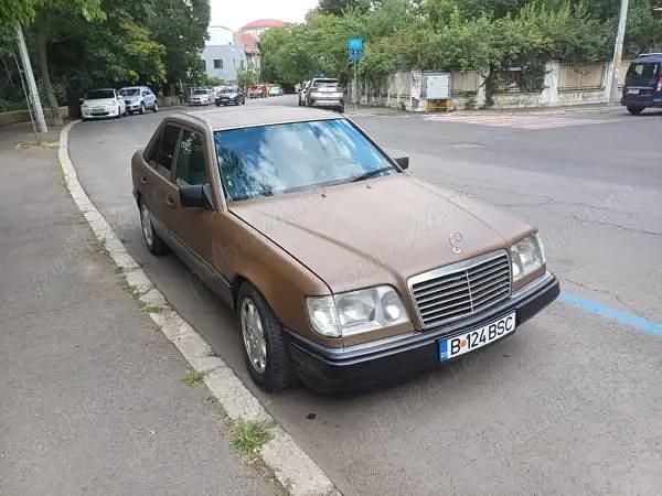 Utilizat 1995 Mercedes E200 Berlinǎ | 1.450 EUR - Imagine 1/4