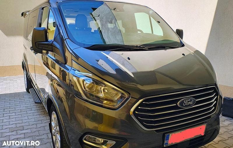 Culoaregri Utilizat 2023 Ford Tourneo Custom Titanium Van | 43.000 EUR (Preț bun) - Imagine 1/4