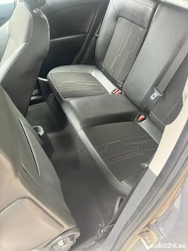 Maro Utilizat 2012 Opel Corsa Coupe | 3.000 EUR (Preț OK) - Imagine 1/4