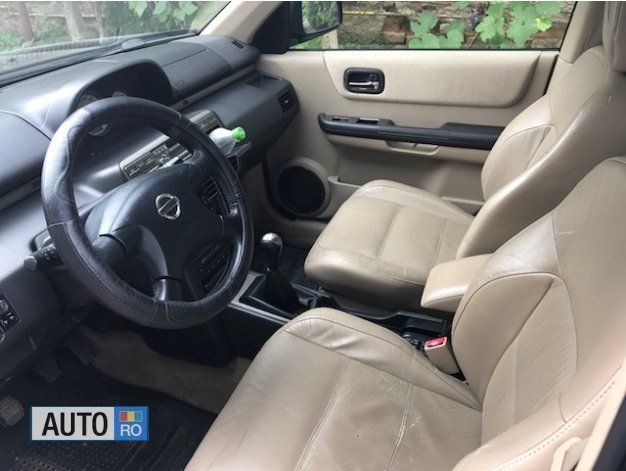 Negru Utilizat 2002 Nissan X-Trail SUV | 3.450 EUR - Imagine 1/4