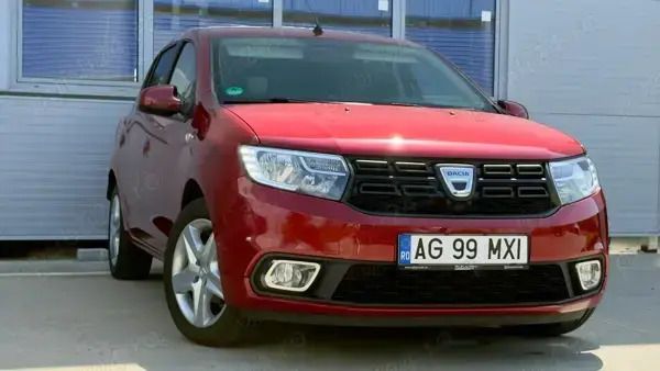 Rosu Utilizat 2020 Dacia Sandero Hatchback | 9.400 EUR (Preț bun) - Imagine 1/4
